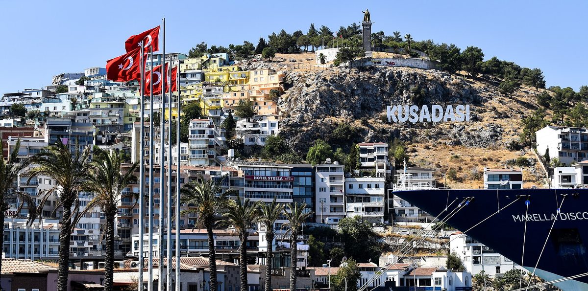 Kuşadası Deluxe Hotel