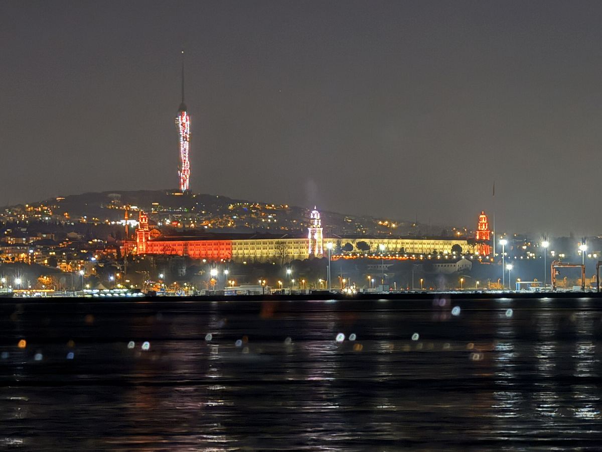 Istanbul by Night — 4
